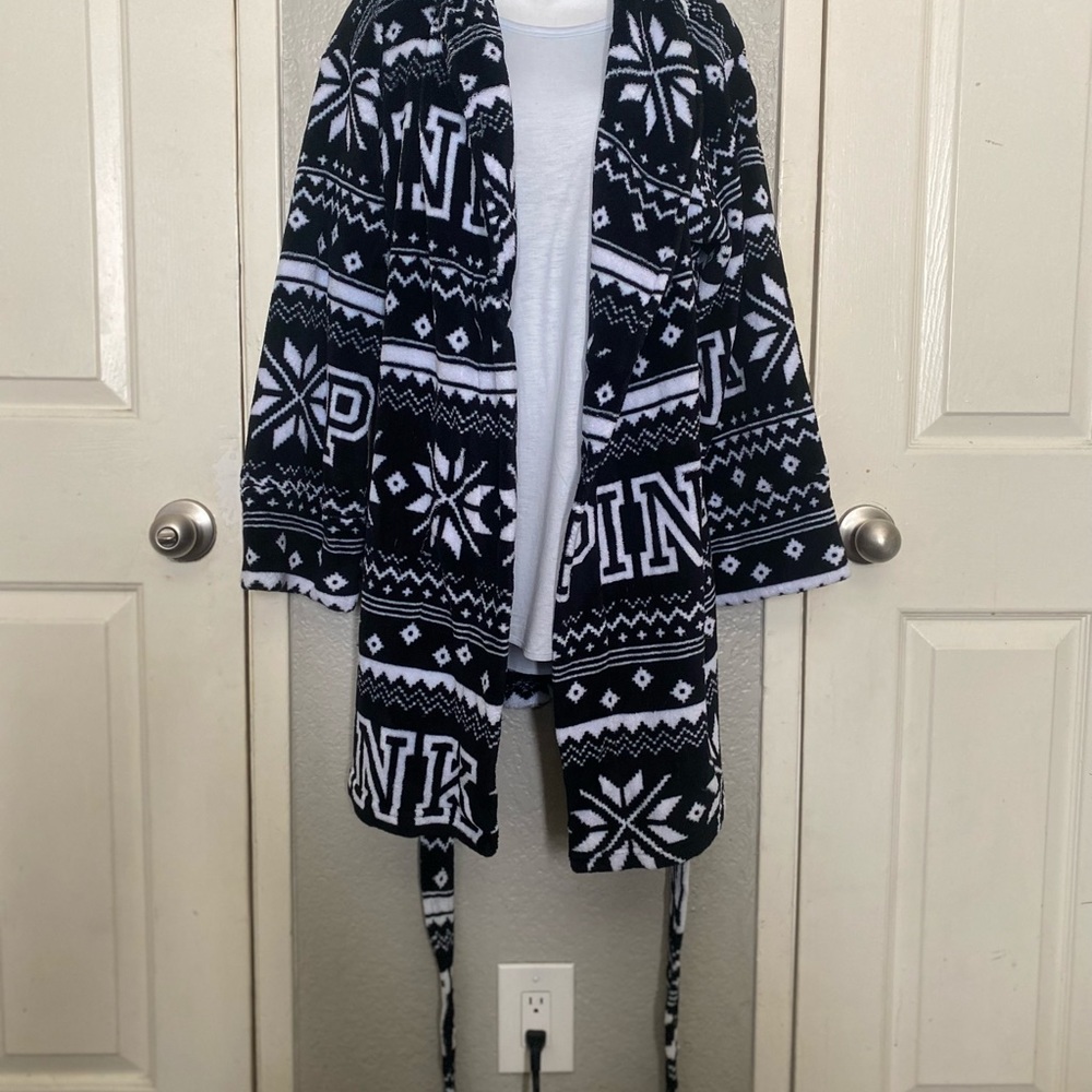 VS PINK Snowflake Robe M/L - Picture 6 of 9